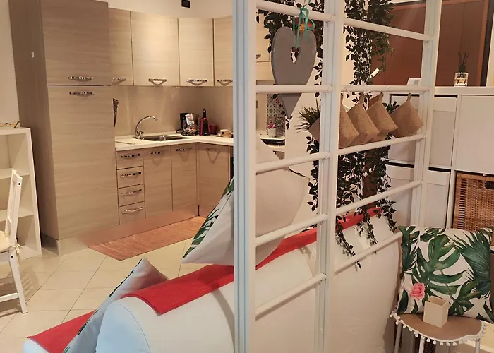 לינה וארוחת בוקר A Casa Di Chiara רומא